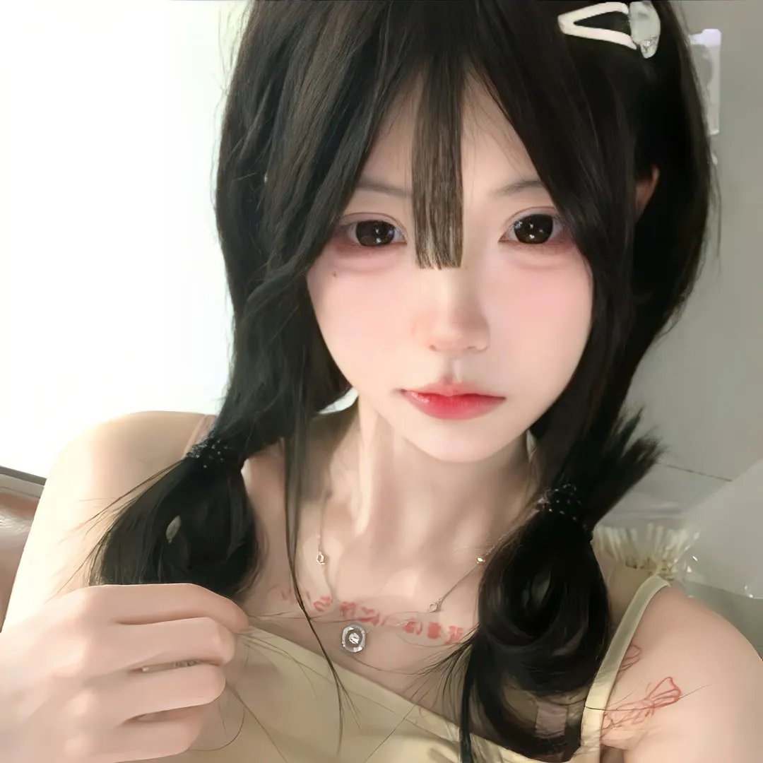 秋霞